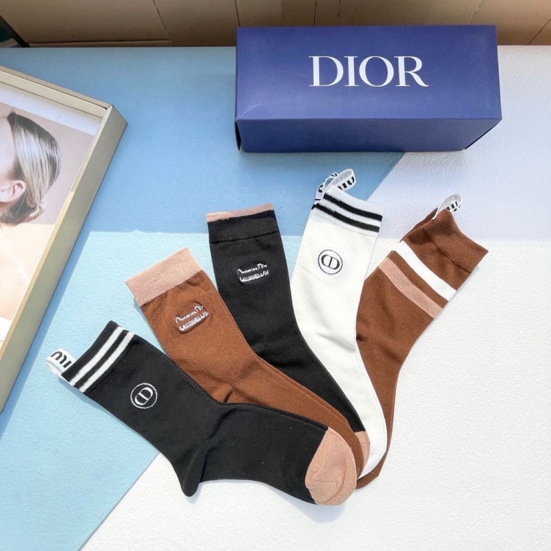 DIOR